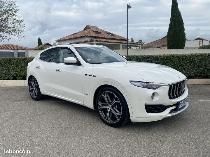 Maserati Levante 2018 photo 2