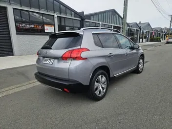 Peugeot 2008 2014 photo 4
