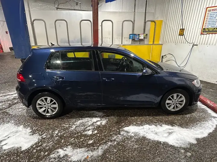 Volkswagen Golf 2018 photo 3