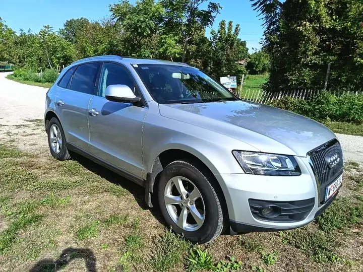 Audi Q5 2009 photo 2