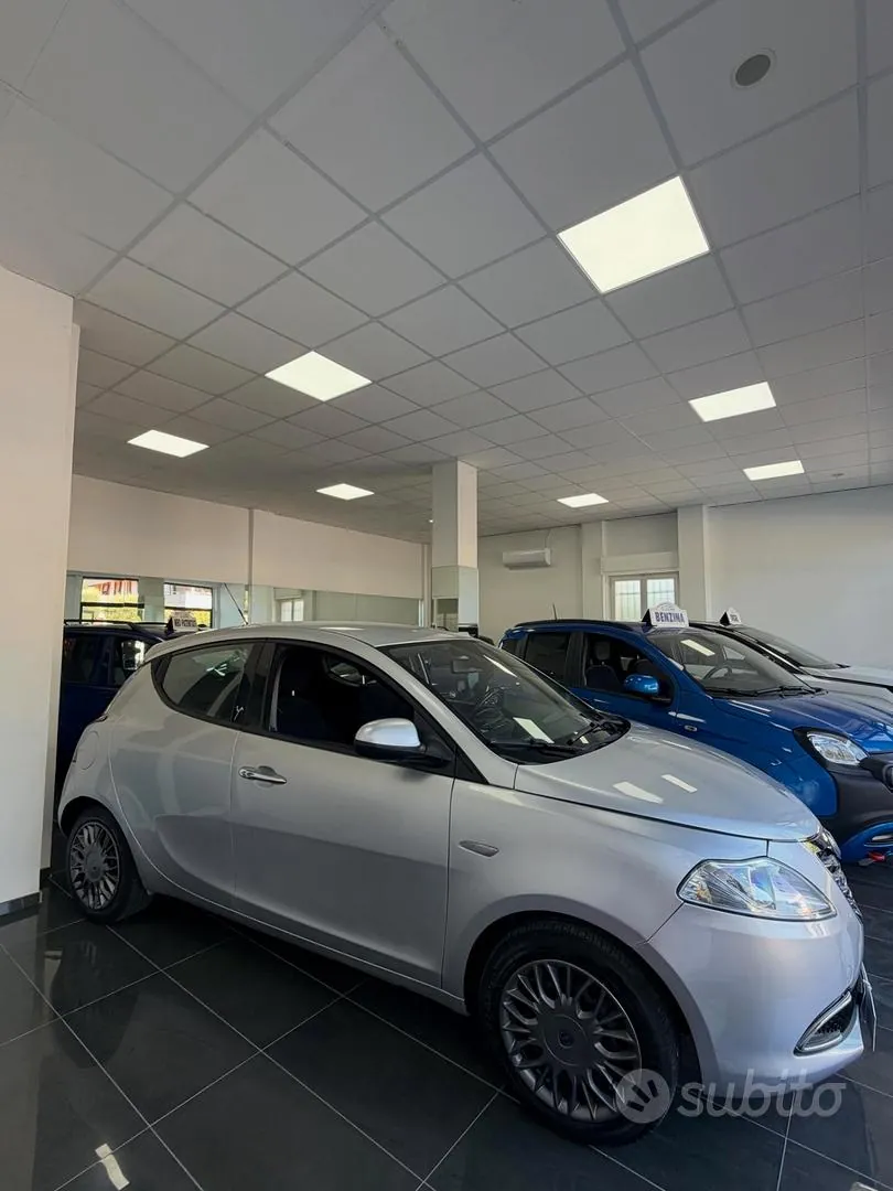 Lancia Ypsilon 2013 photo 4