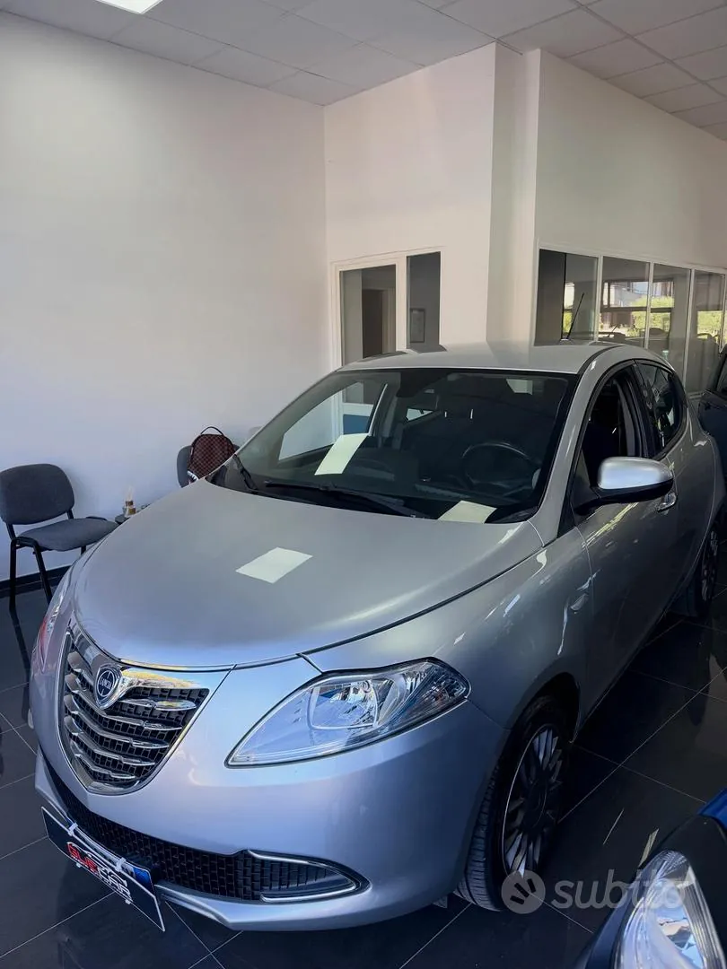 Lancia Ypsilon 2013 photo 3