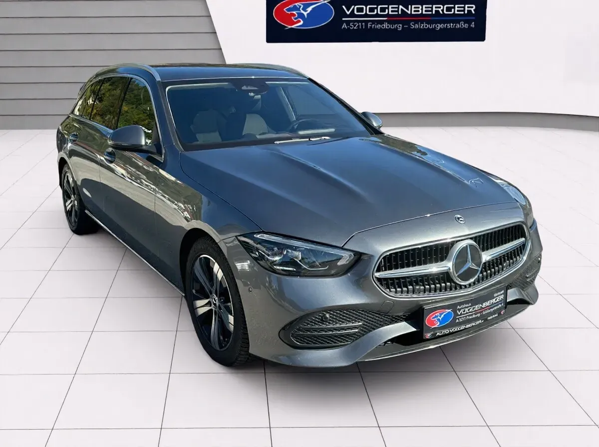 Mercedes-Benz C-Class 2023 photo 3