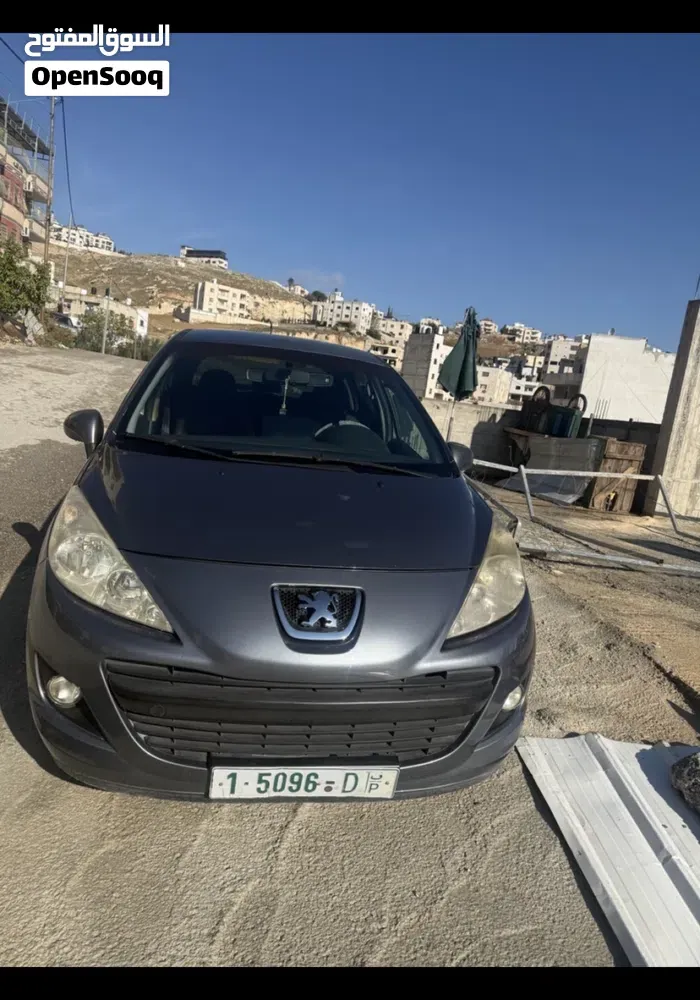Peugeot 207 2008 photo 3