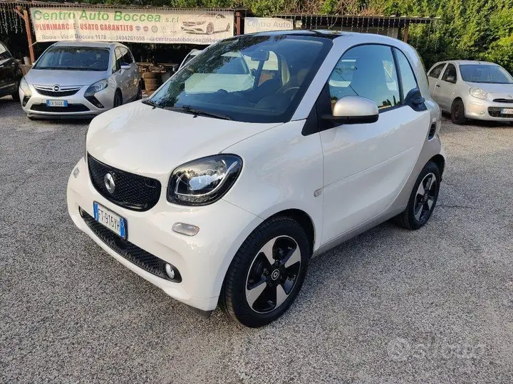 Smart Fortwo 2019 photo 3