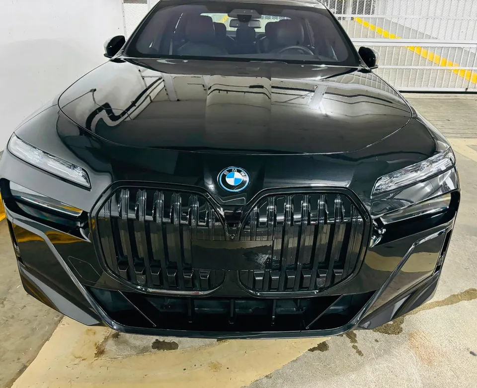 BMW I7 2023 photo 4
