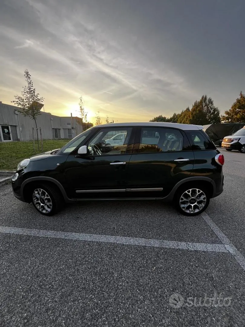 Fiat 500L 2015 photo 2