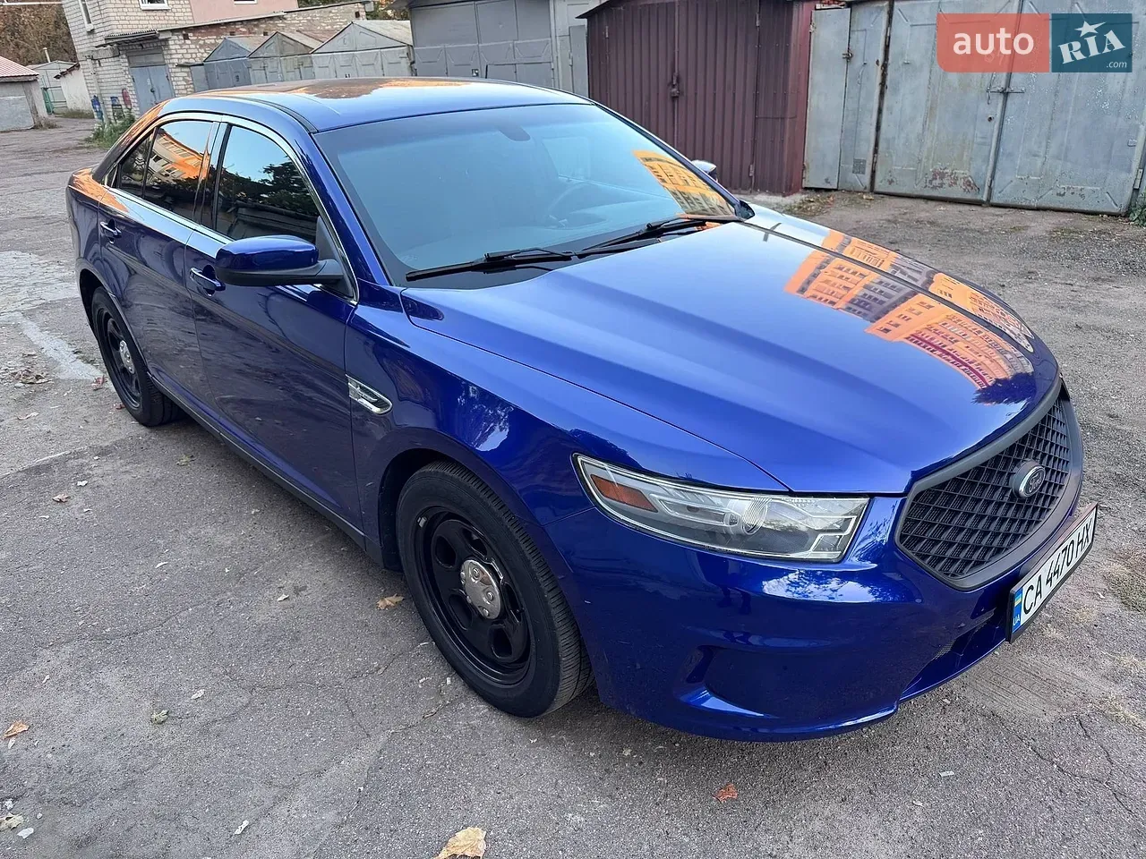 Ford Taurus 2013 photo 2