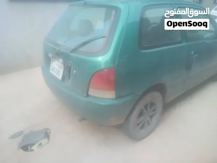 Toyota Starlet 2004 photo 4