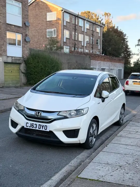 Honda Fit 2026 photo 2