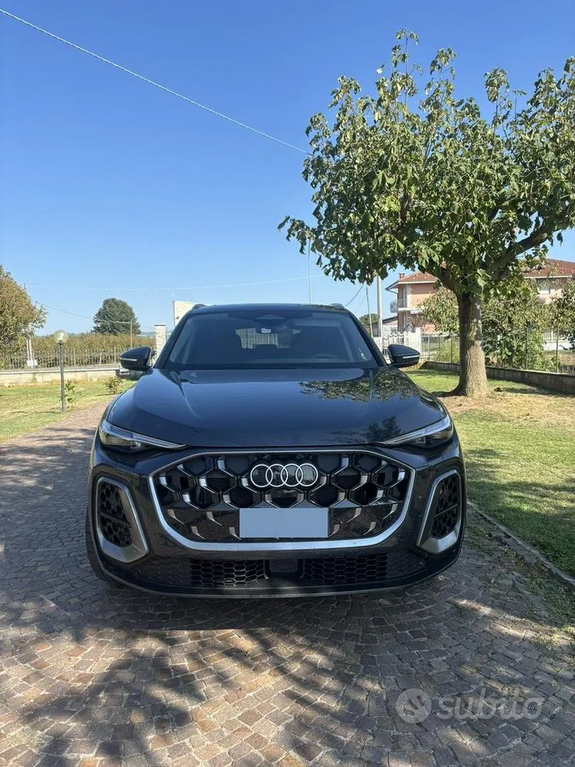 Audi Q5 2025 photo 2