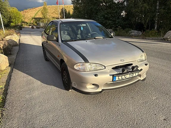 Hyundai Accent 1999 photo 4