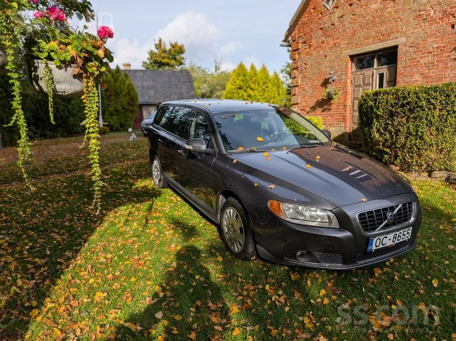 Volvo V70 2007 photo 2