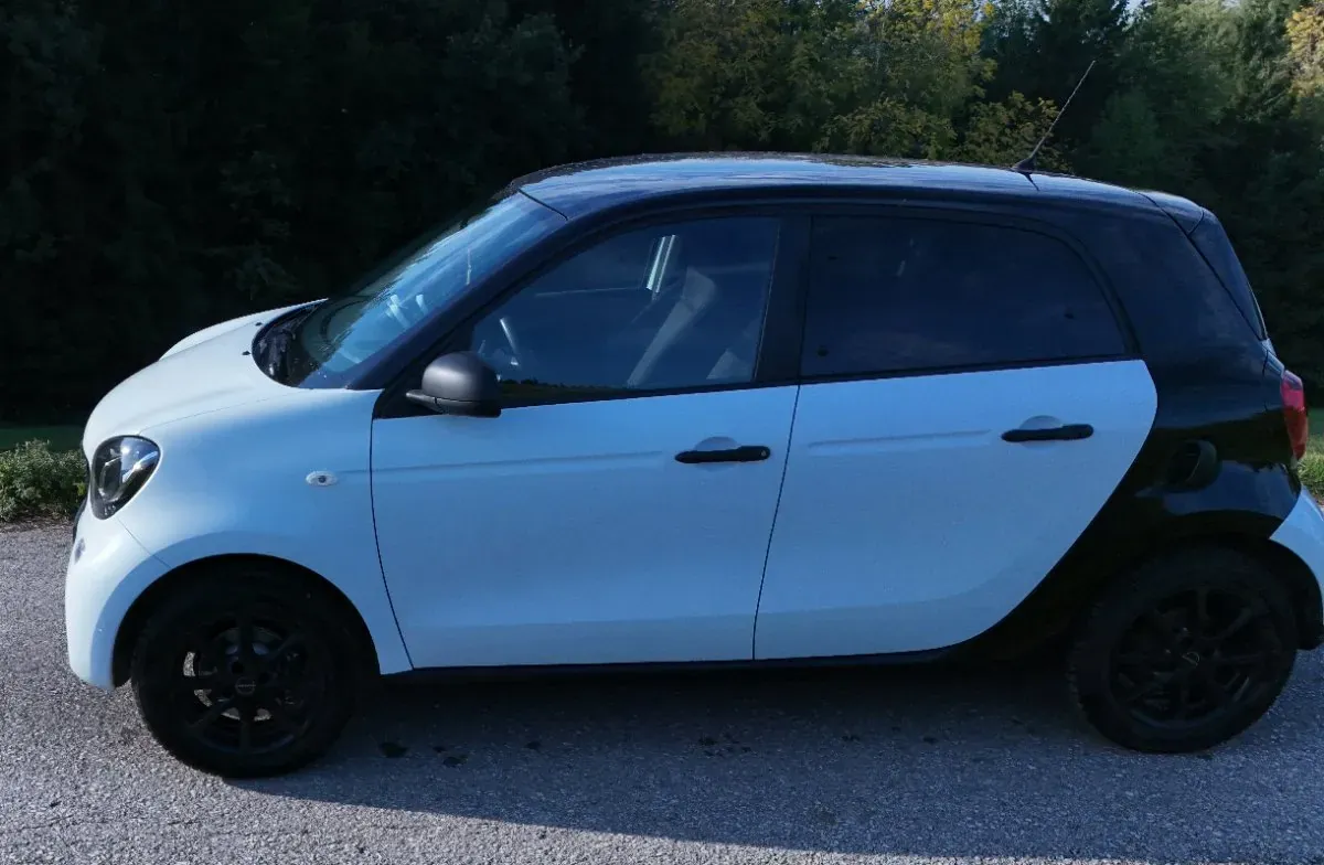 Smart Forfour 2017 photo 3