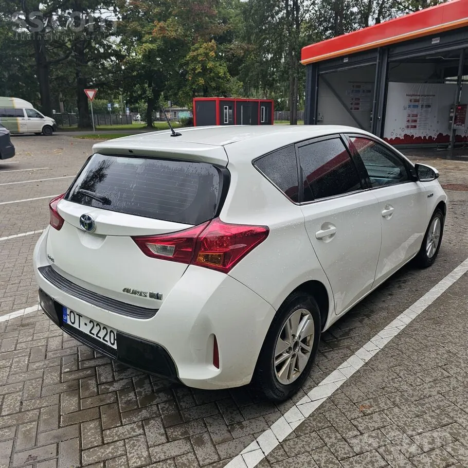 Toyota Auris 2013 photo 3