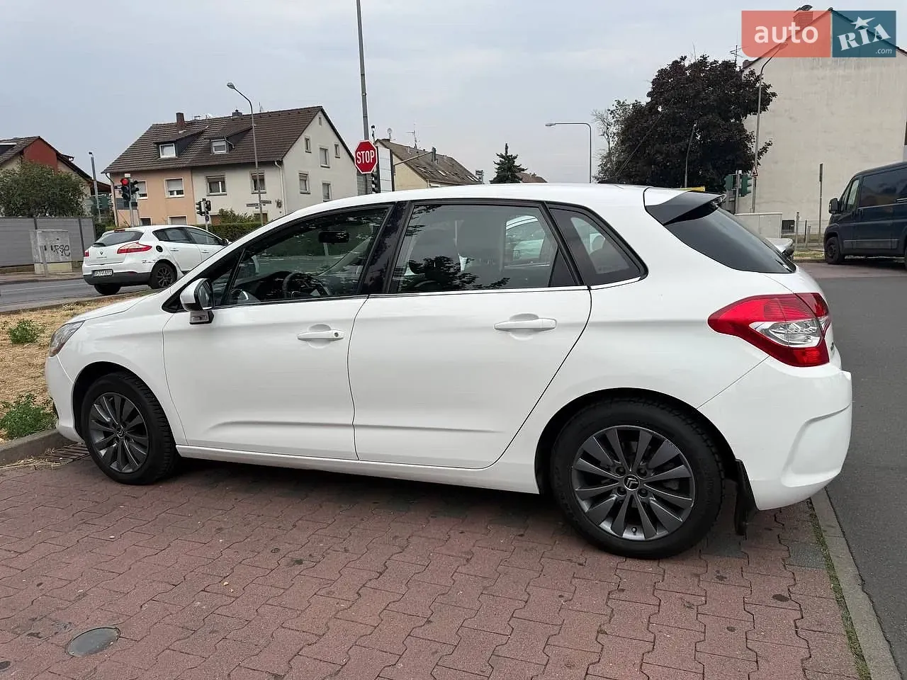Citroen C4 2012 photo 4