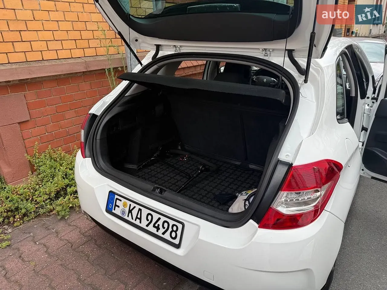 Citroen C4 2012 photo 5