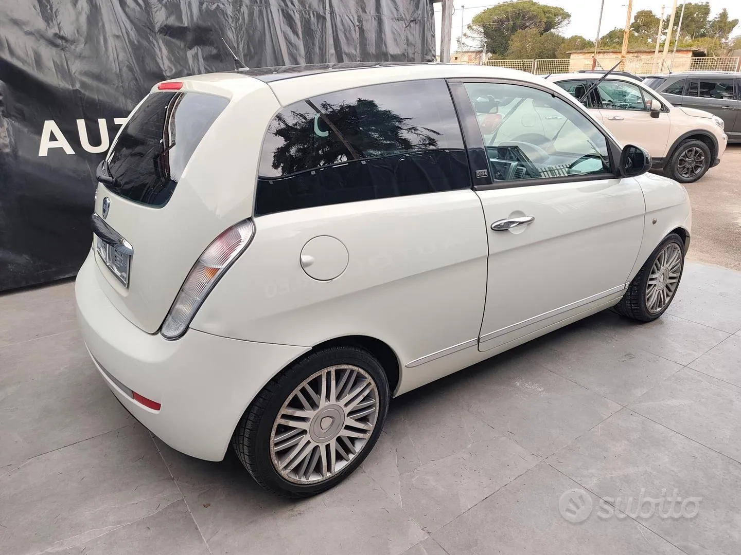 Lancia Ypsilon 2011 photo 4