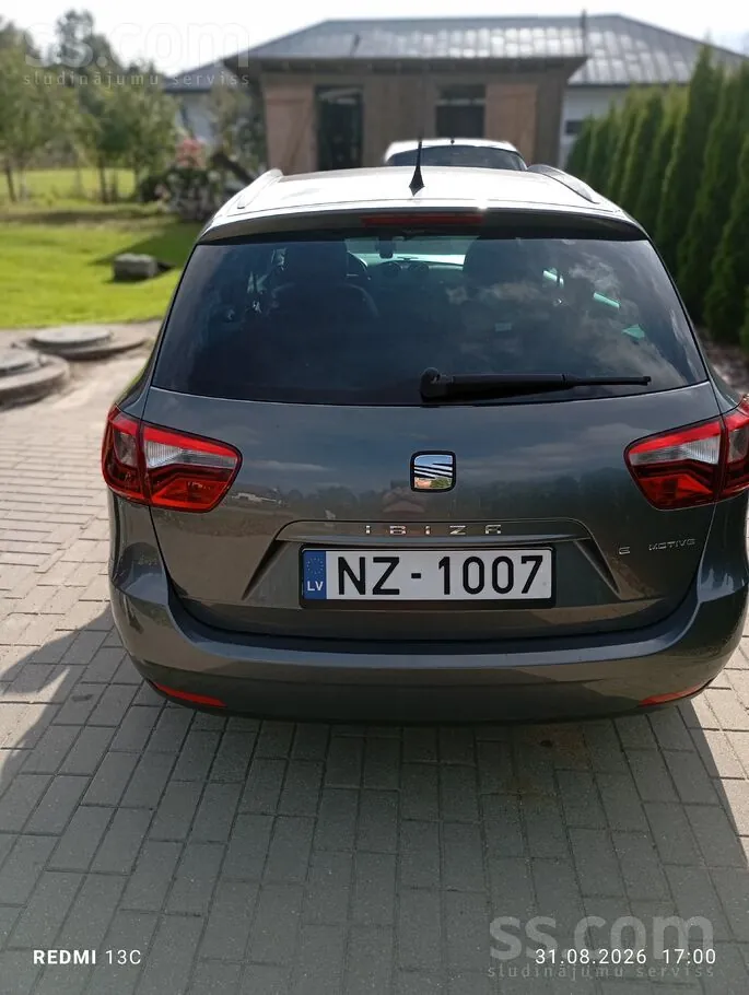 Seat Ibiza 2013 photo 2