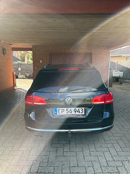 Volkswagen Passat 2011 photo 4