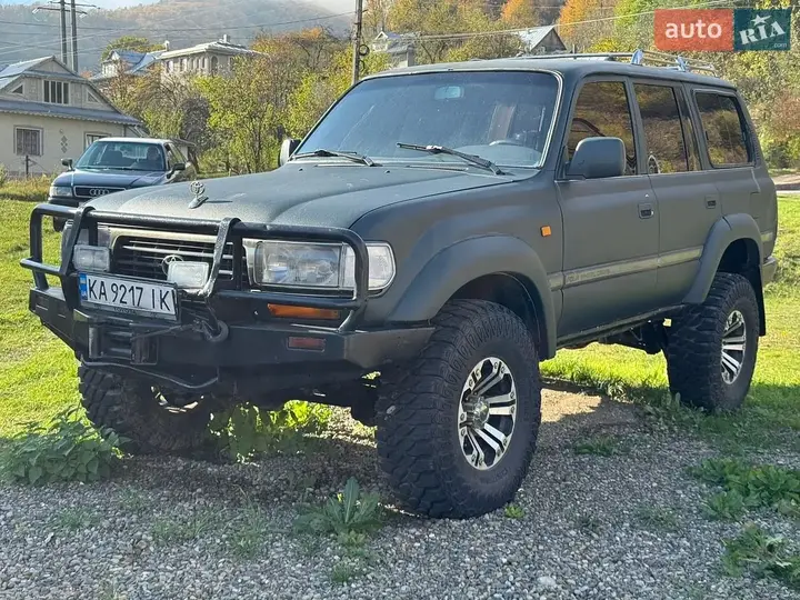 Toyota Land Cruiser 1996 photo 2