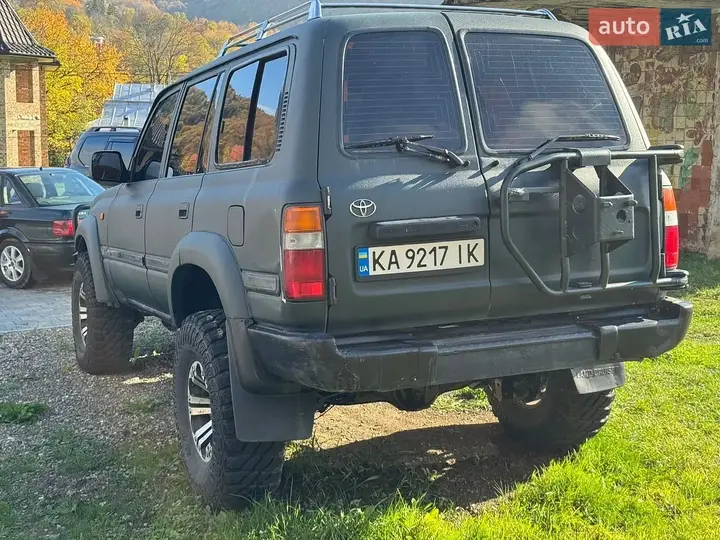 Toyota Land Cruiser 1996 photo 4