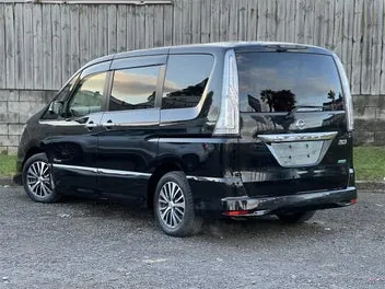 Nissan Serena 2015 photo 5