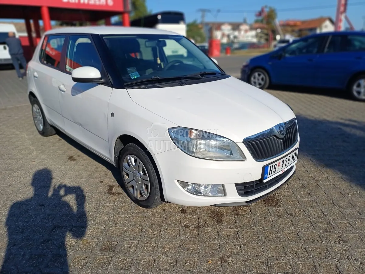 Skoda Fabia 2013 photo 4