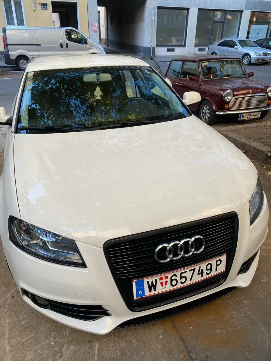 Audi A3 2011 photo 2