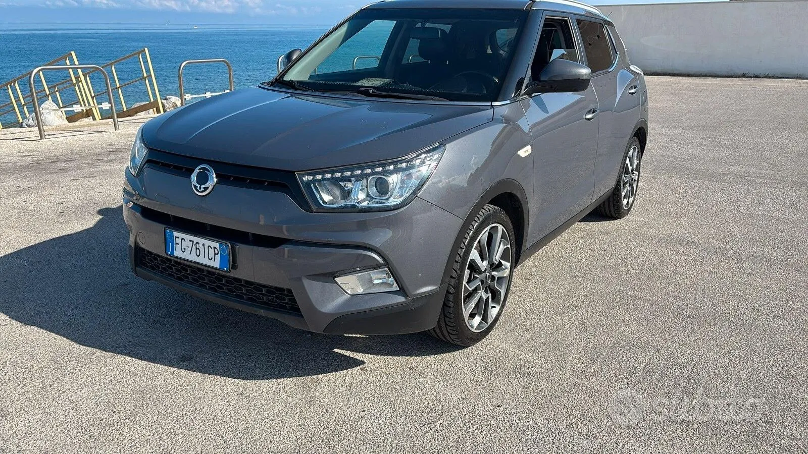 KG Mobility Tivoli 2017 photo 2