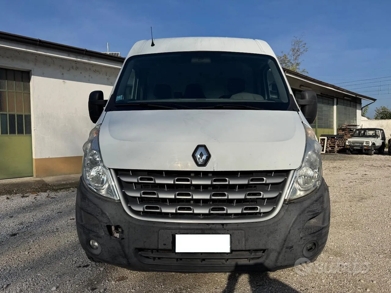 Renault Master 2012 photo 2