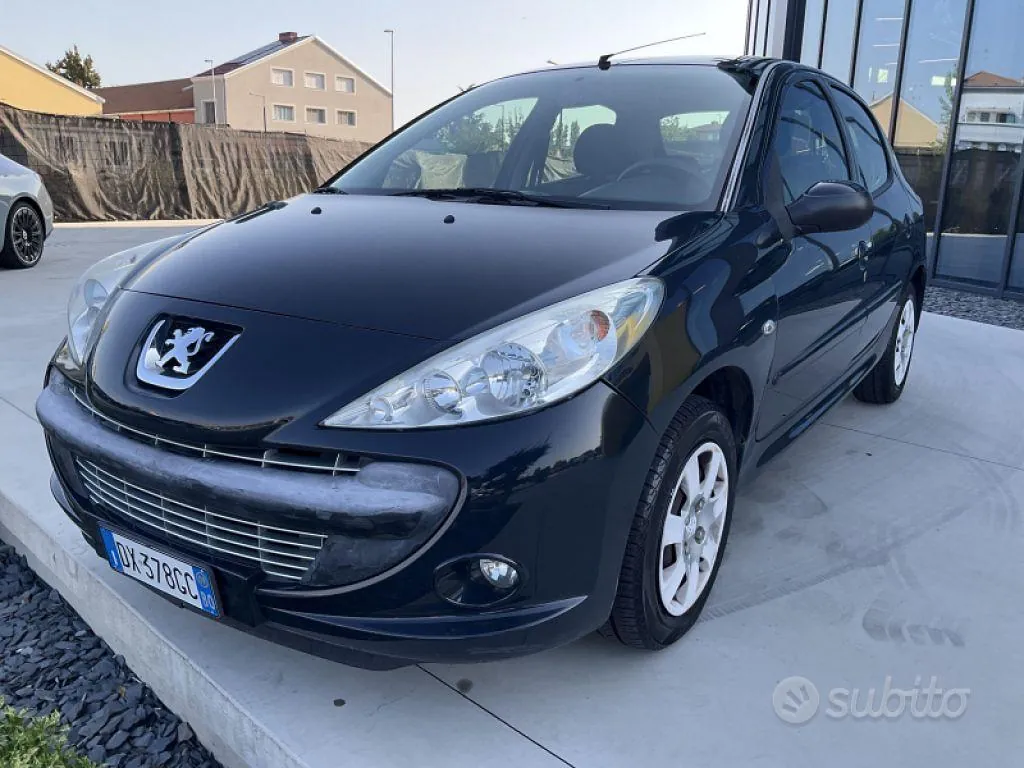 Peugeot 206 2009 photo 2