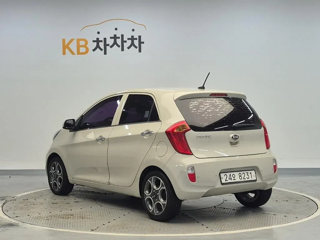 Kia Morning 2015 photo 2