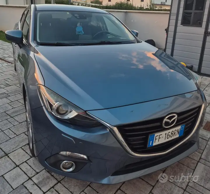 Mazda Mazda3 2016 photo 2