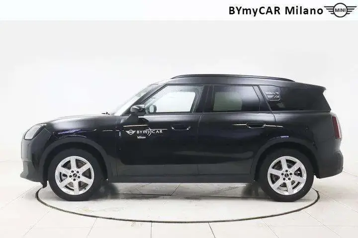 Mini Cooper Countryman 2024 photo 3