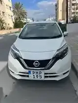 Nissan Note 2019 photo 2