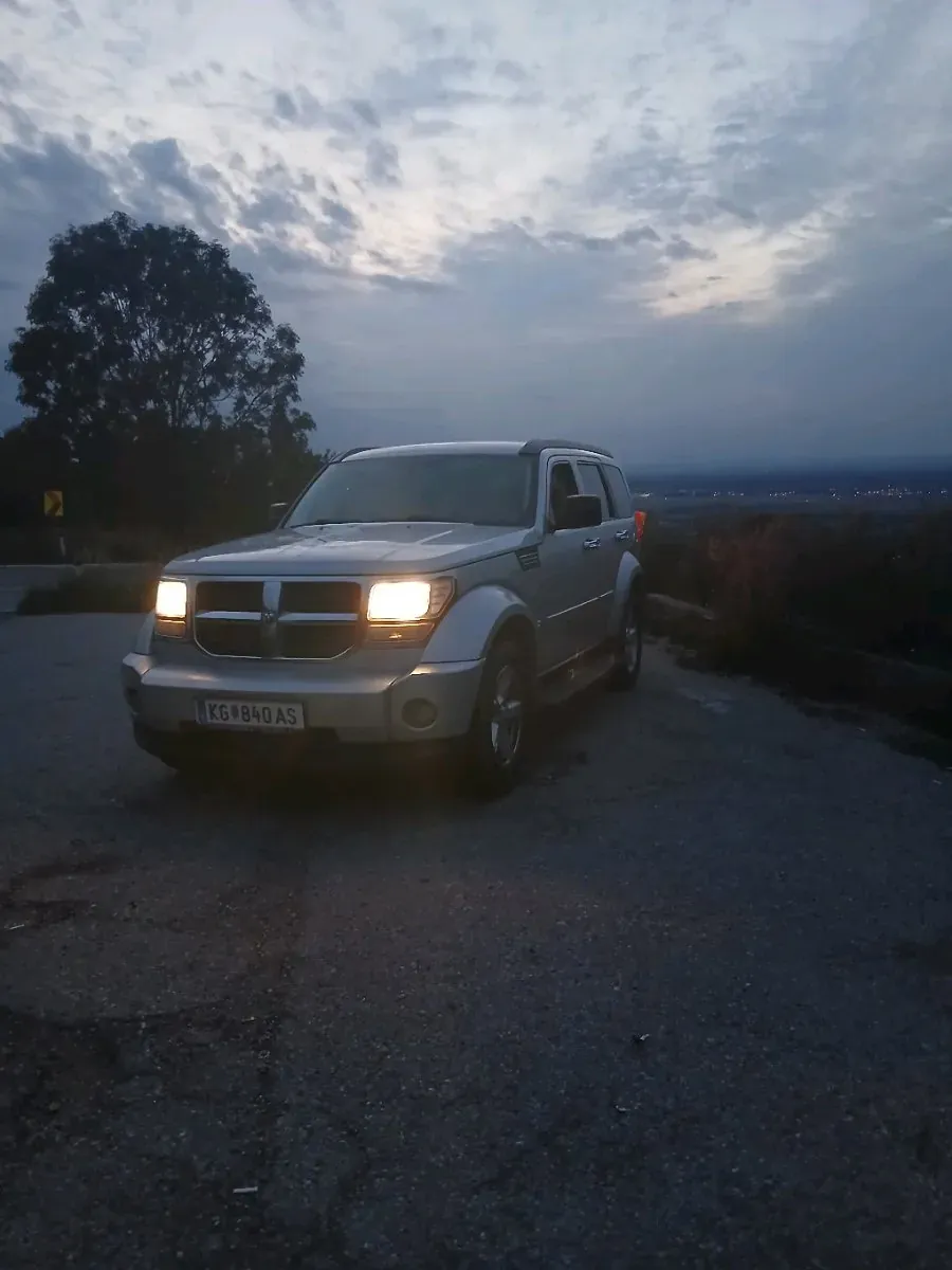 Dodge Nitro 2008 photo 2