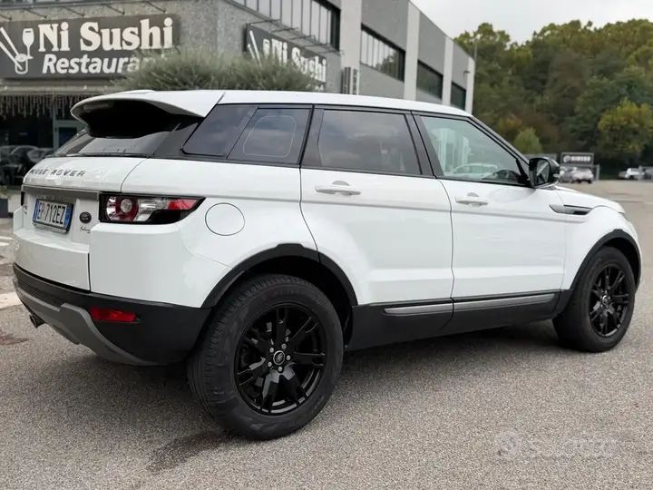 Land Rover Range Rover Evoque 2013 photo 4