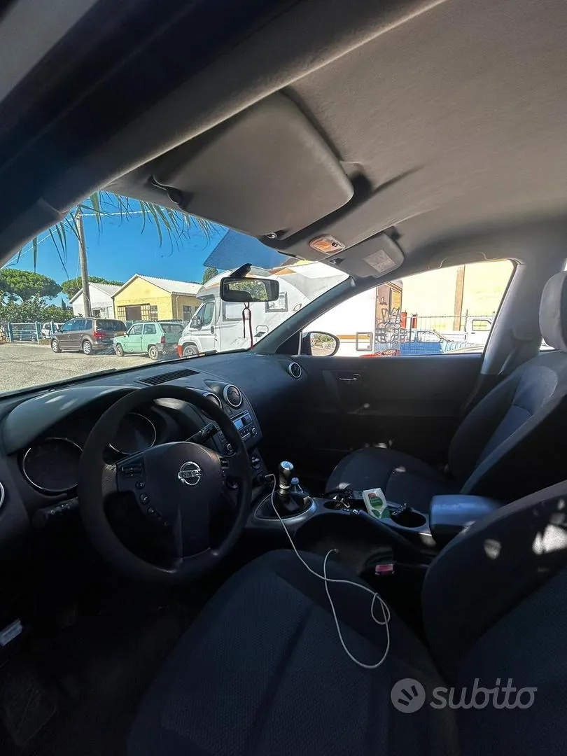 Nissan Qashqai 2012 photo 4