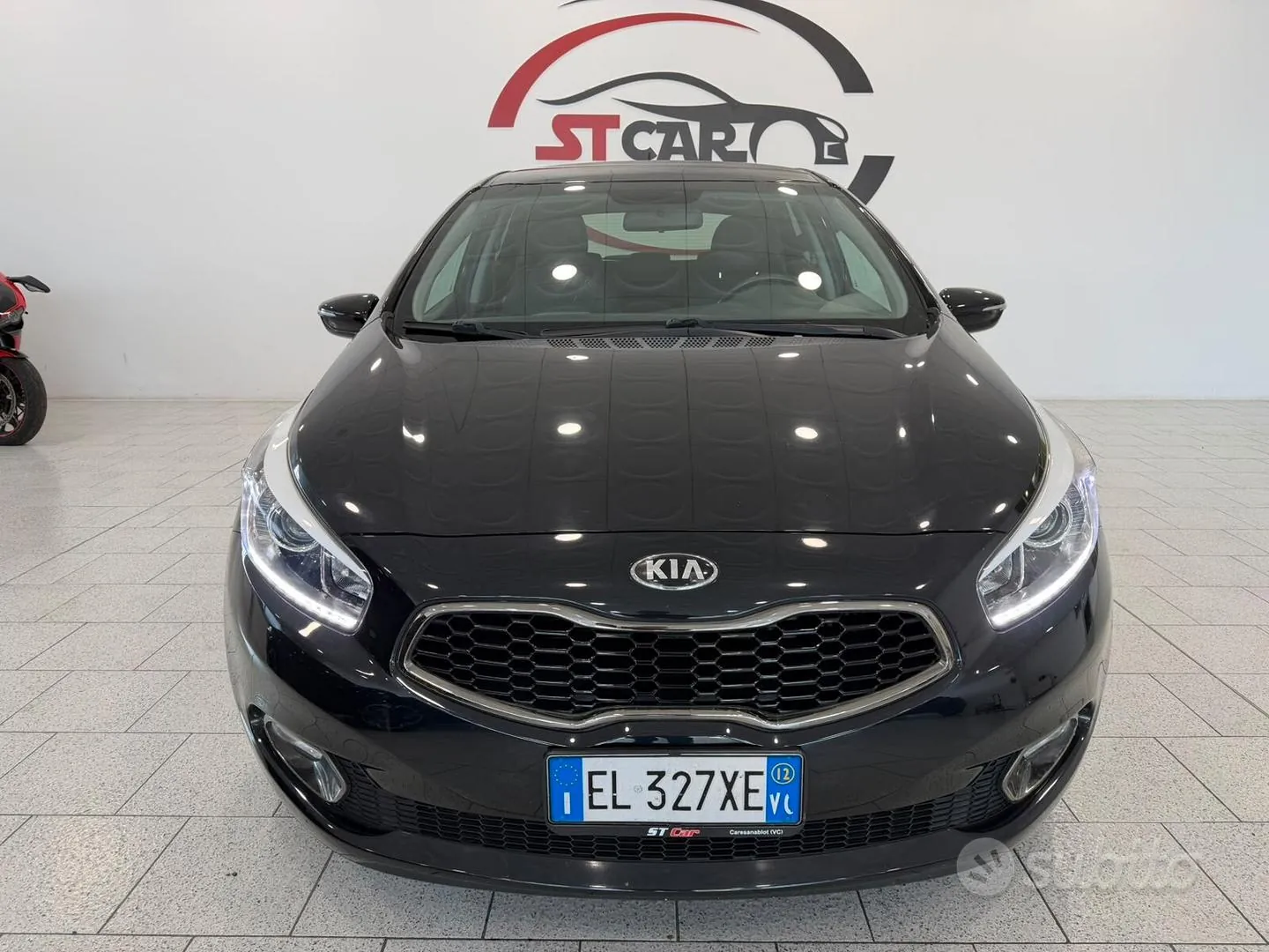 Kia Ceed 2012 photo 2