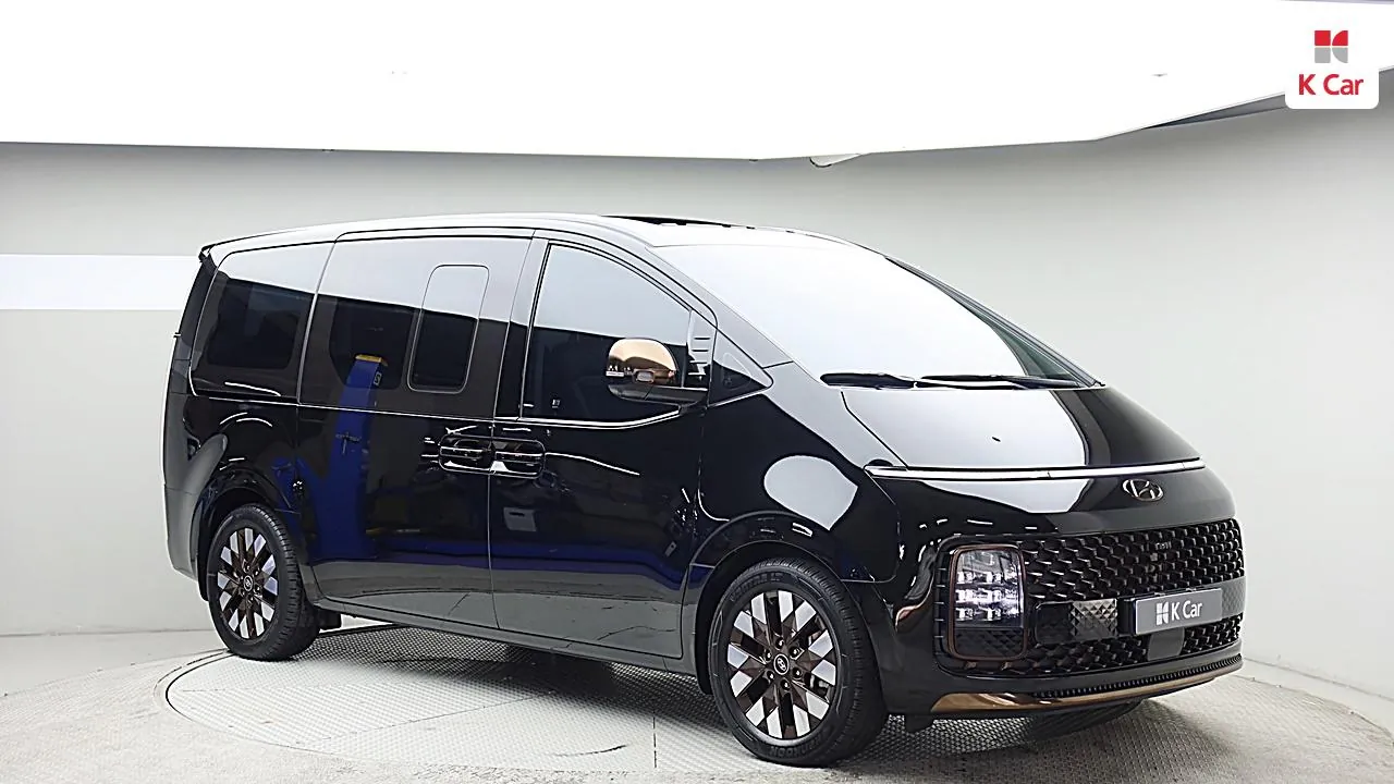 Hyundai Staria