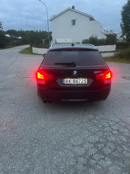 BMW 523I 2011 photo 4