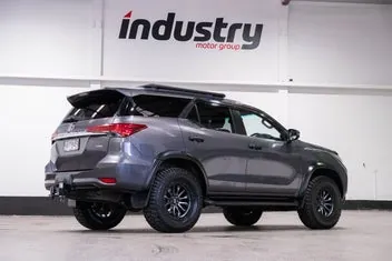 Toyota Fortuner 2019 photo 4