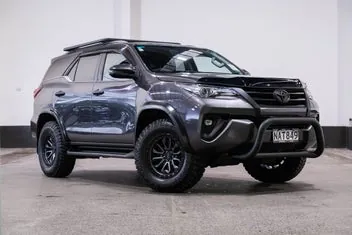 Toyota Fortuner 2019 photo 2