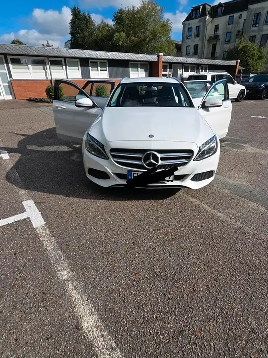 Mercedes-Benz C200