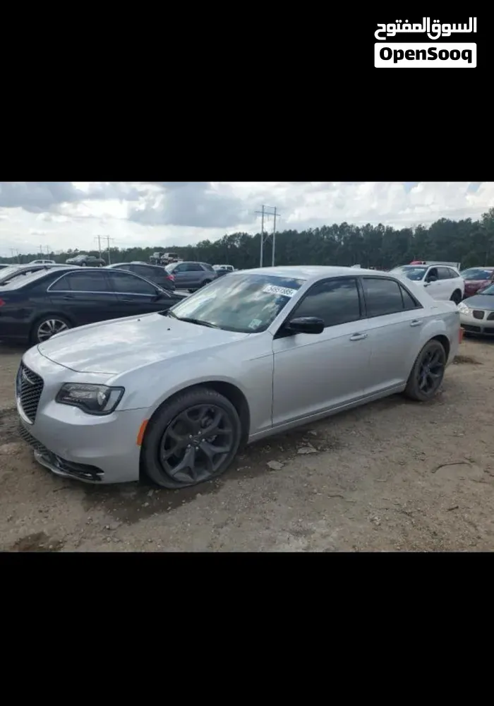 Chrysler 300 2023 photo 4