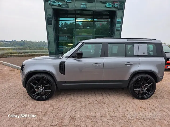 Land Rover Defender 2022 photo 3