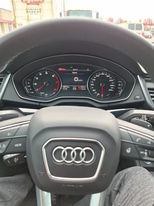 Audi Q5 2024 photo 2