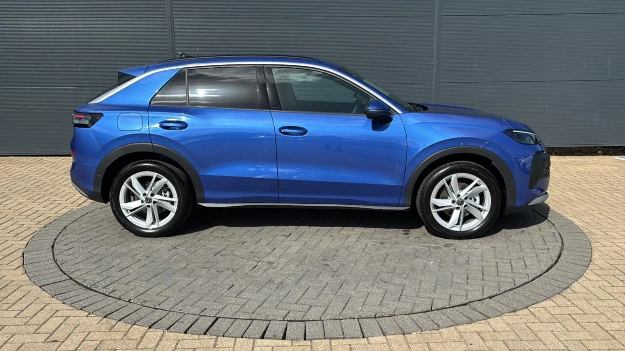 Volkswagen T-Roc photo 4