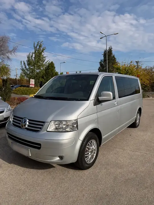 Volkswagen Caravelle 2006 photo 3